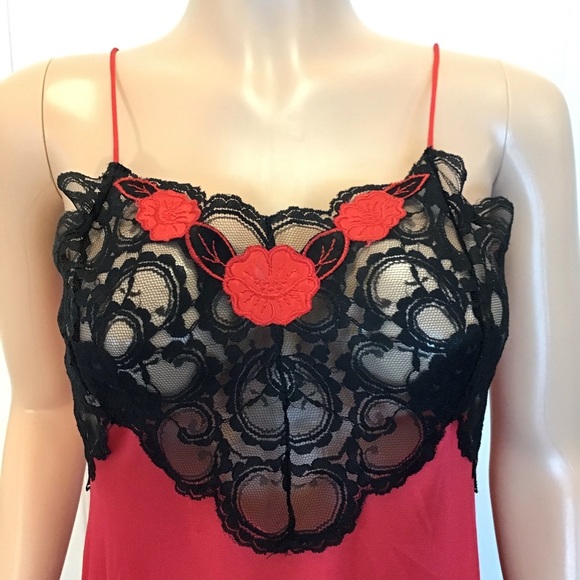 Vintage Sexy Red and Black Lace Sleeveless Satin Nightgown Size Small/Medium - Picture 2 of 4